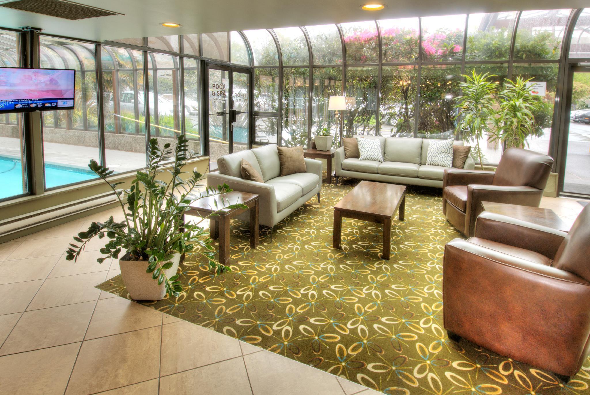 Days Inn By Wyndham Victoria On The Harbour Экстерьер фото