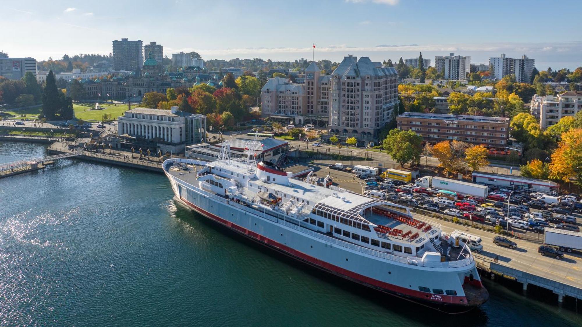Days Inn By Wyndham Victoria On The Harbour Экстерьер фото
