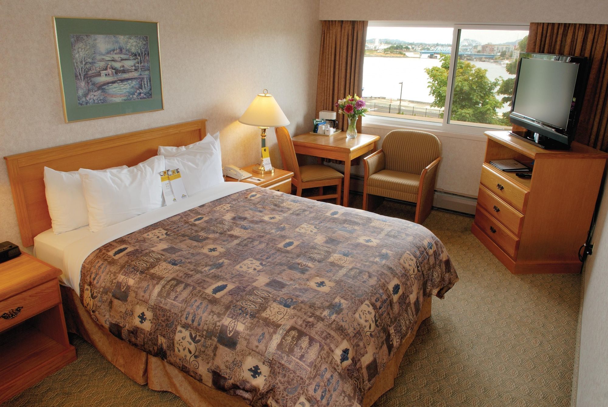 Days Inn By Wyndham Victoria On The Harbour Экстерьер фото